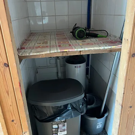 فندق مبيت وإفطار The Door توماستاون