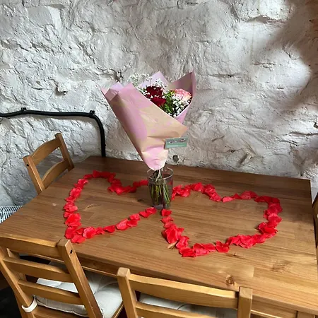 The Door 3* توماستاون