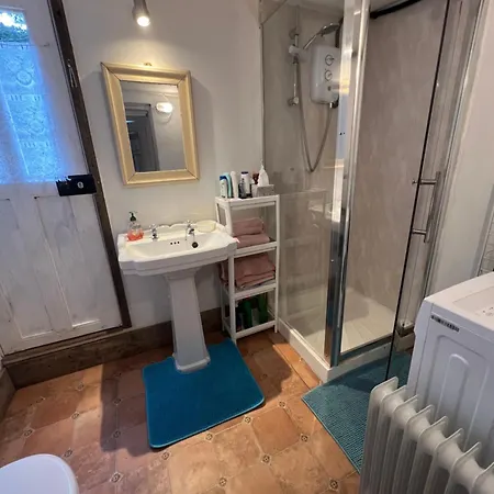 The Door 3* توماستاون